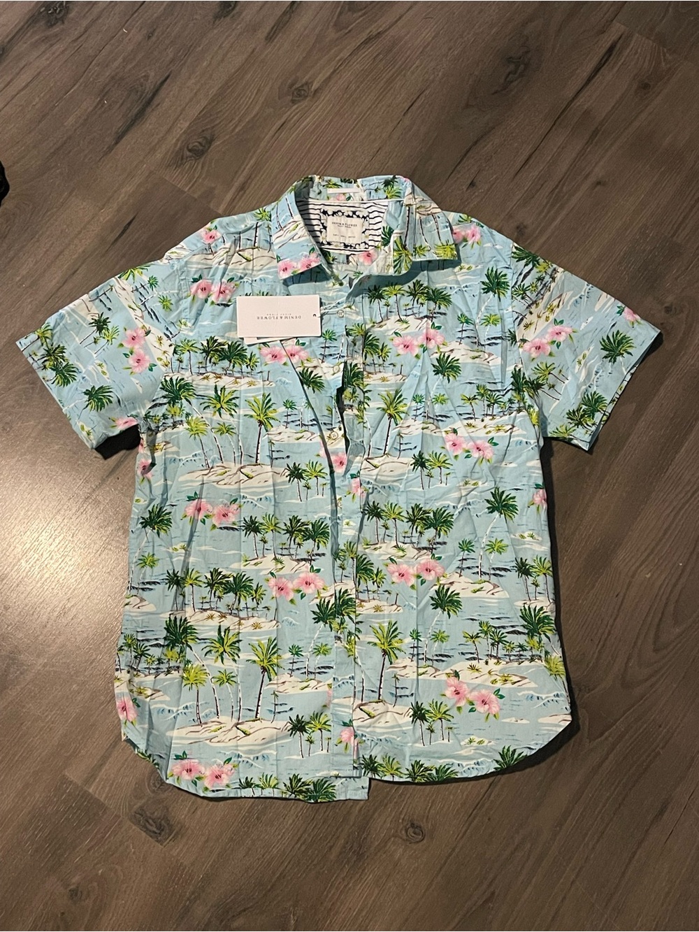 NEW Light Blue Tropical Print Short-Sleeve Shirt - Casual Resort Style